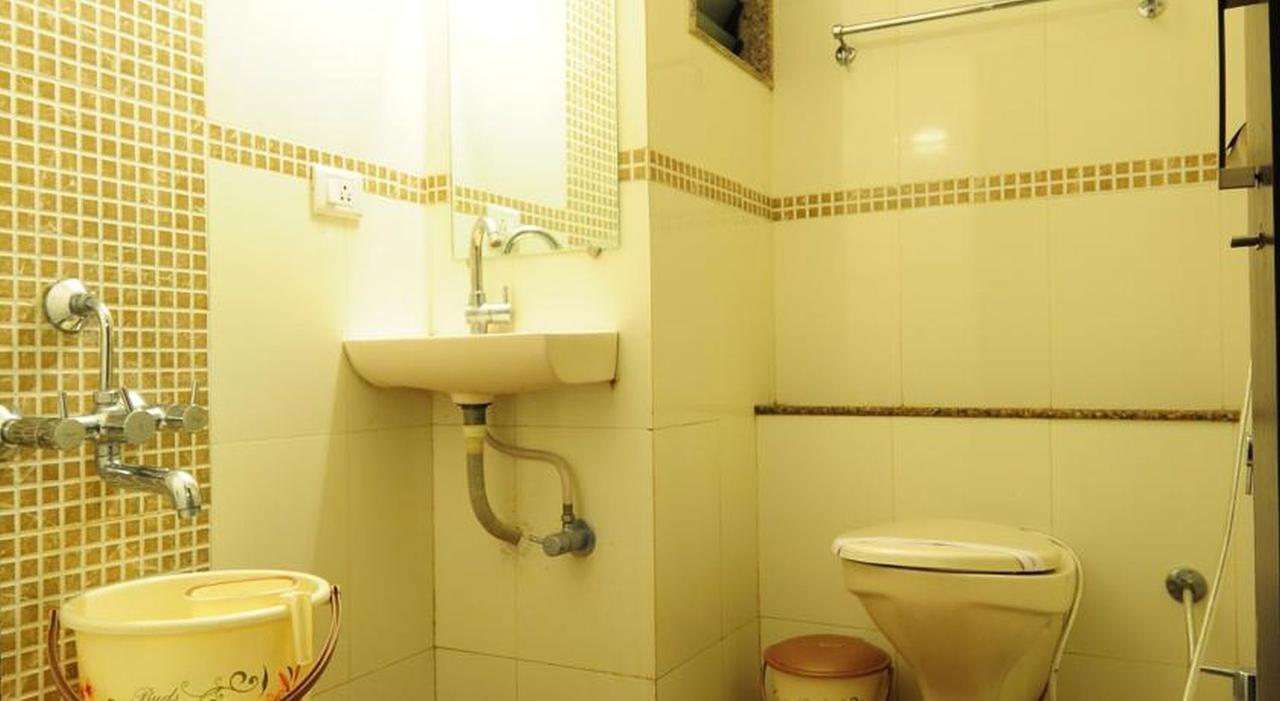 Hotel Galaxy Surat Luaran gambar